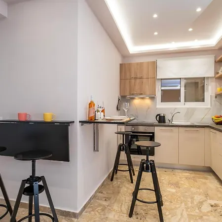 Urban Elegance, 3-Bedroom Flat In Heart Of Chania Chania  Exterior photo