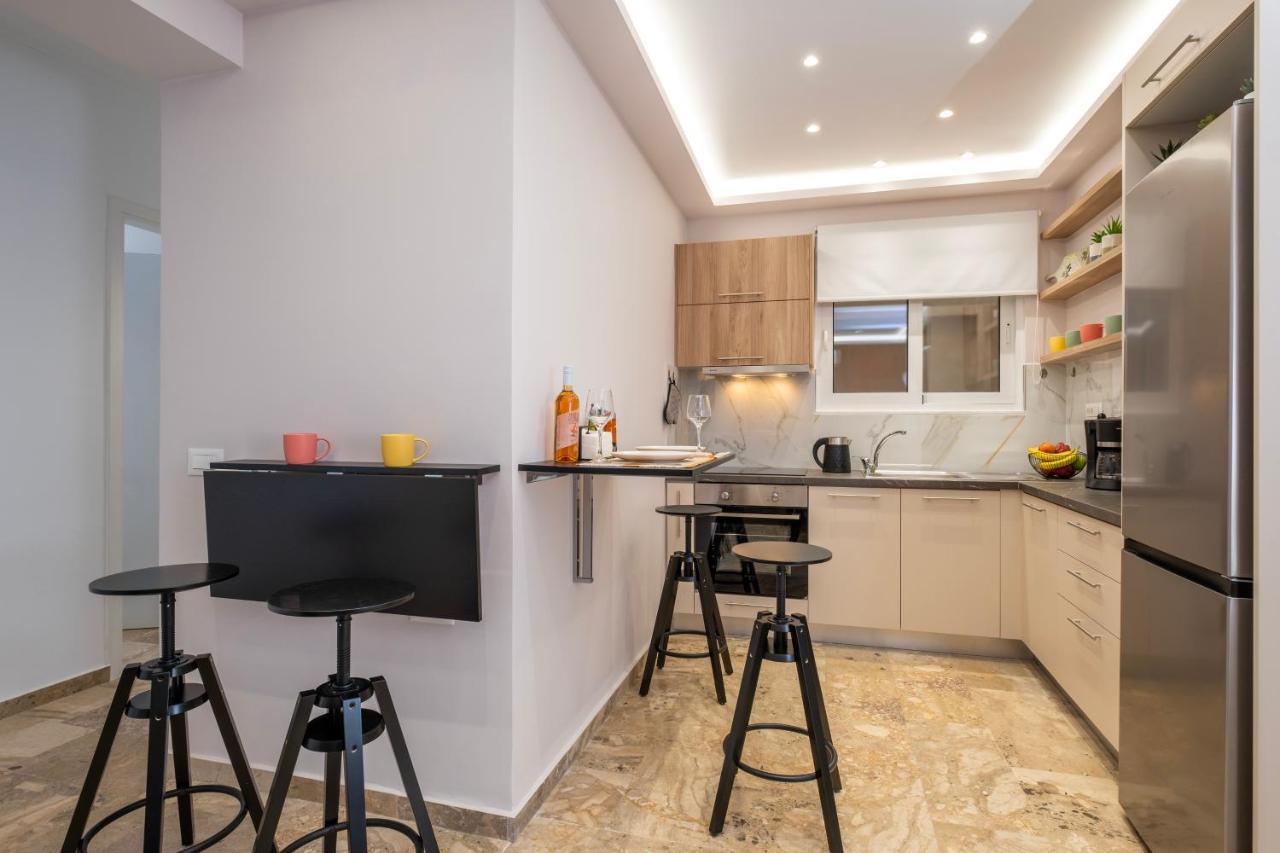 Urban Elegance, 3-bedroom Flat In Heart Of Chania Апартаменты *