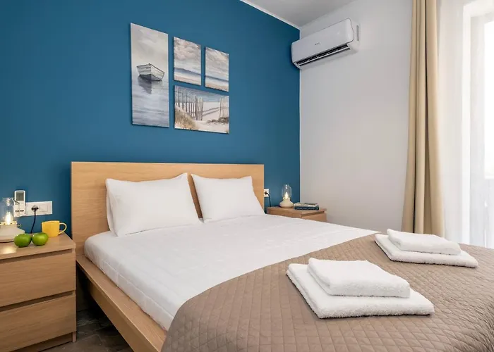 Urban Elegance, 3-Bedroom Flat In Heart Of Chania