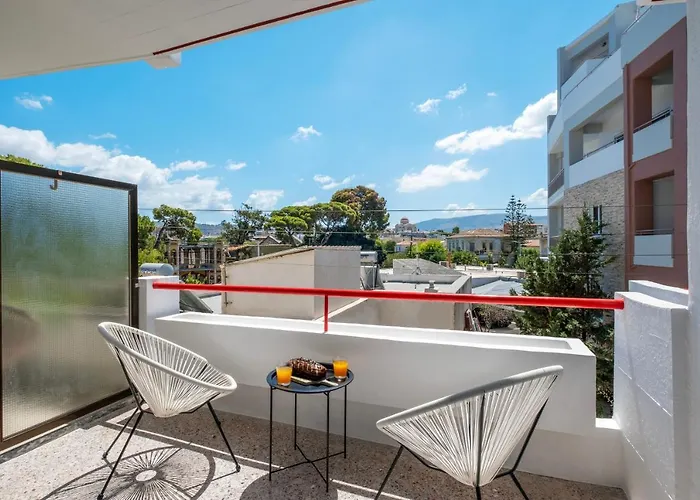 Urban Elegance, 3-Bedroom Flat In Heart Of Chania